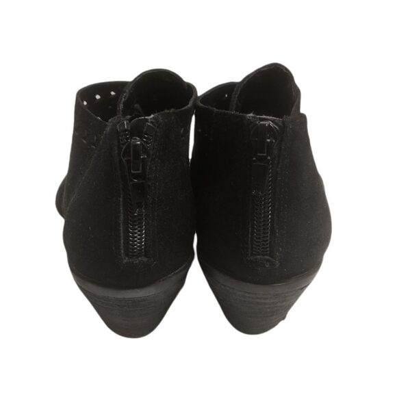 5/$20 Carlos by Carlos Santana Black Faux Suede Pointed Toe Booties Size 6 - Picture 3 of 7